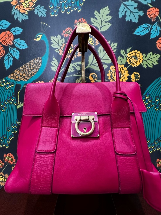 Salvatore Ferragamo Gancini Lock Satchel – Fuchsia Leather with COA - Picture 3 of 13